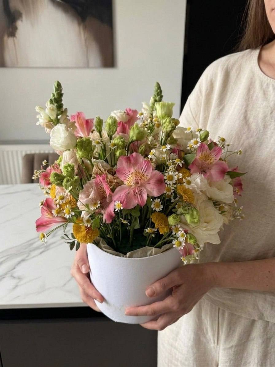 Композиция в коробке «Пастельная мелодия»